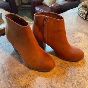 Old Navy Faux Suede Ankle booties